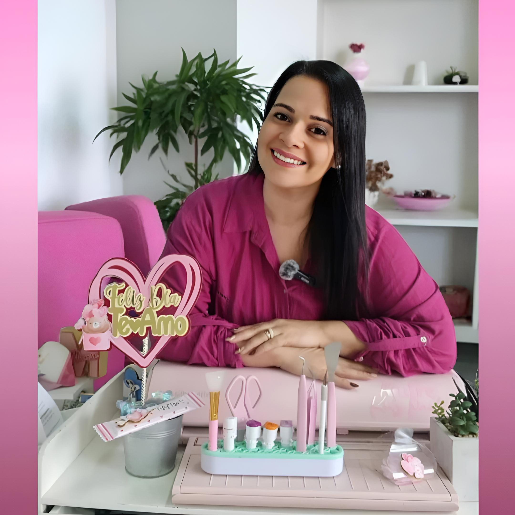 Andrea Marcano — Instructora